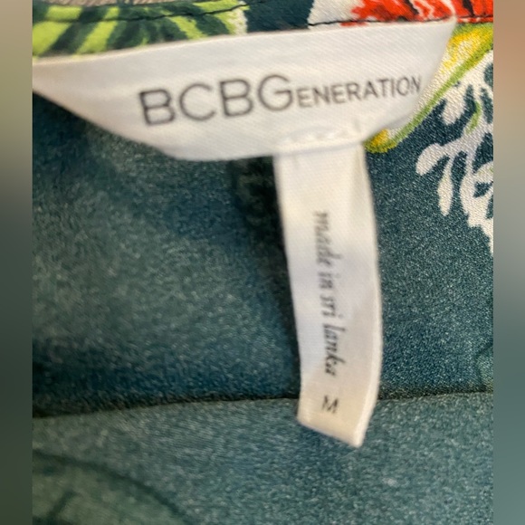 BCBG Blouse - Picture 6 of 6